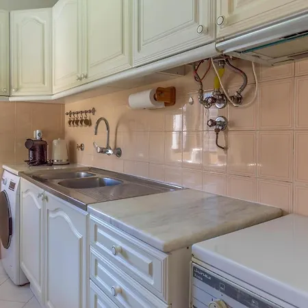 Flh Da Rocha Marine Design Flat