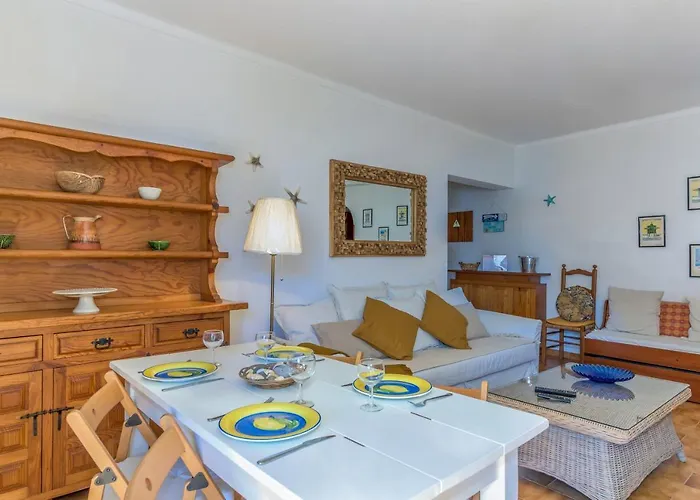 Flh Da Rocha Marine Design Flat